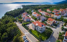 Crepsa Apartments